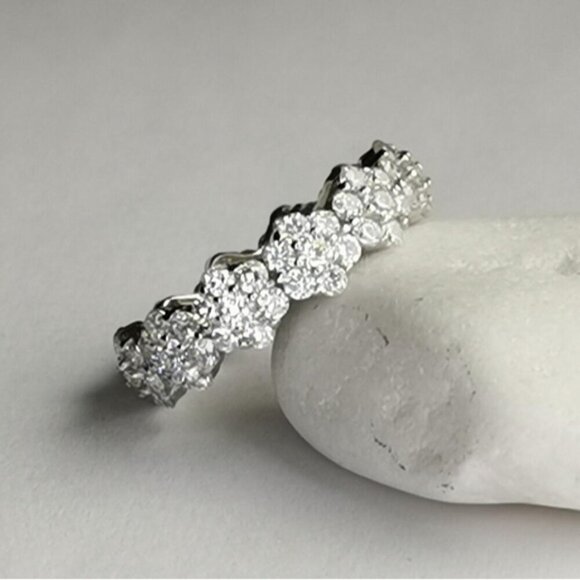 Forget me Not eternity band CZ in Sterling Silver 🆕 - Picture 4 of 7